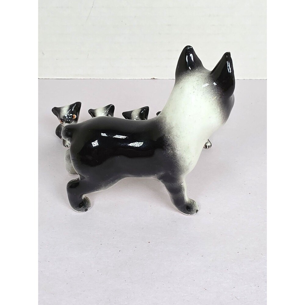 Vintage Figurines 1950's Porcelain Boston Terrier With 5 Puppies Japan - Picture 3 of 8